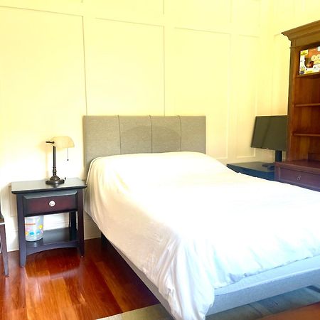 Campus Haven Apartment Vancouver Bagian luar foto