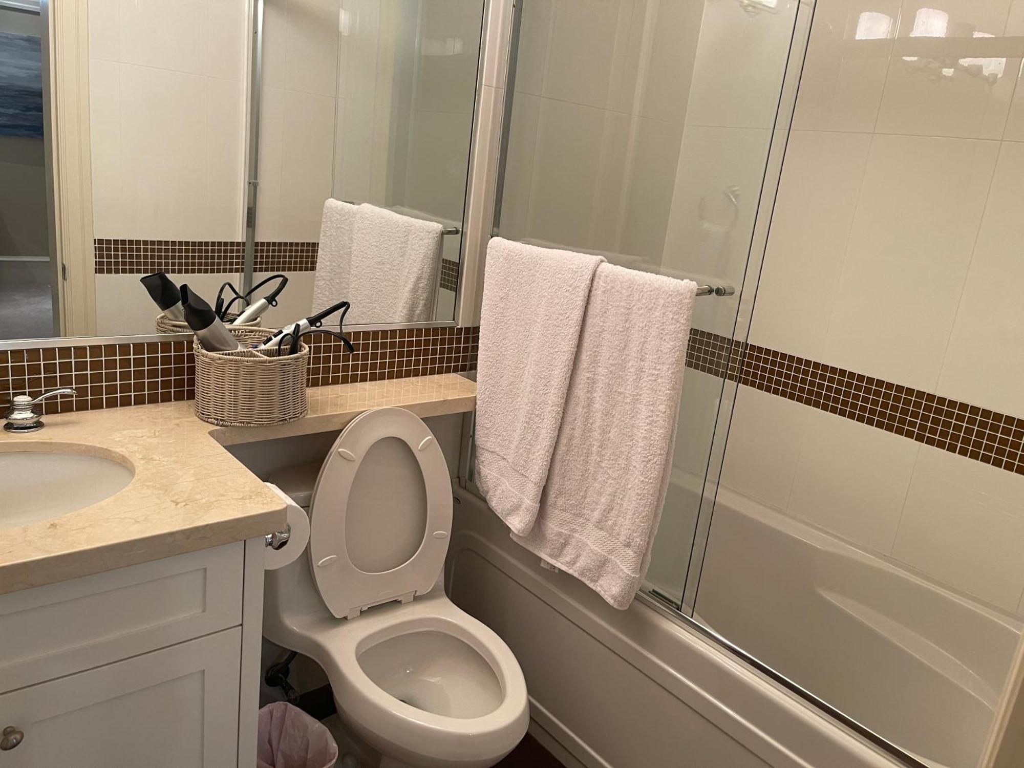 Campus Haven Apartment Vancouver Bagian luar foto